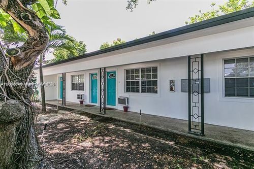5-1717 Ne 12th St, Fort Lauderdale, FL, 33304-2569 | Card Image