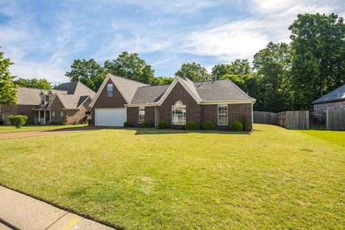 525 Tate Dr, Oakland, TN, 38060-6038 | Card Image