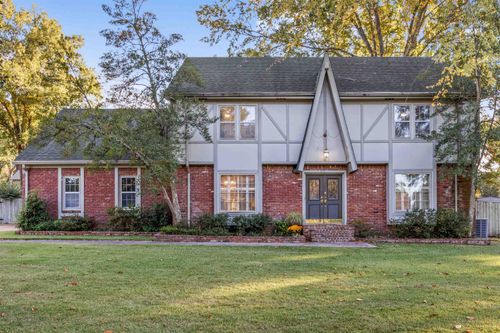 8511 Windy Oaks Cv, Germantown, TN, 38139-5206 | Card Image