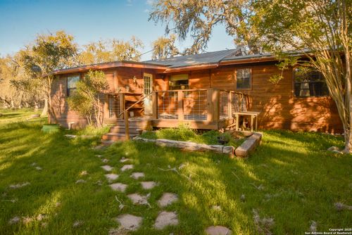 695 S Thunder Creek Rd, Utopia, TX, 78884 | Card Image