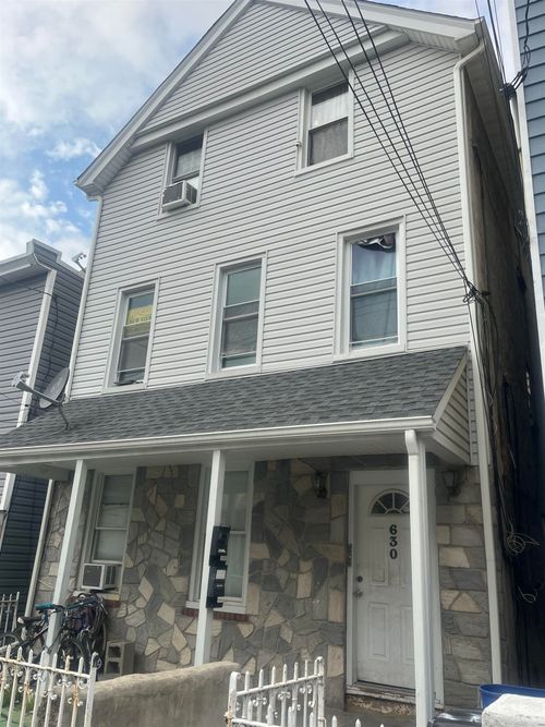 2-630 37th St, Union City, NJ, 07087-7875 | Card Image
