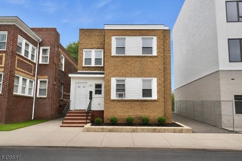 395 S 15th St, Newark, NJ, 07103-1601 | Card Image