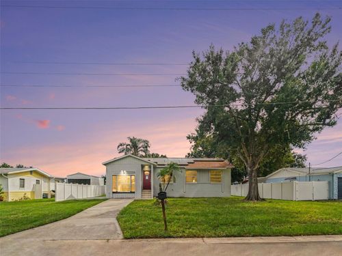 520 Fairhope Dr, APOLLO BEACH, FL, 33572-2509 | Card Image