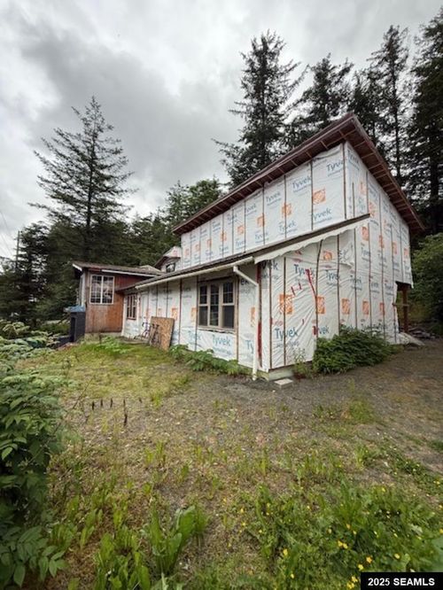 2981 Douglas Highway, Juneau, AK, 99801 | Card Image