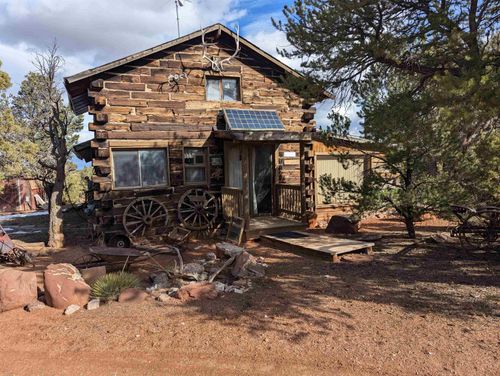 9400 Canal Rd, Glade Park, CO, 81523-8420 | Card Image