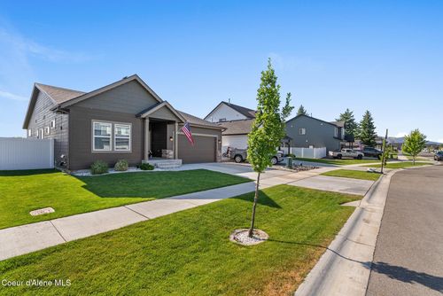 2705 N Wrenley Ln, Post Falls, ID, 83854-2402 | Card Image