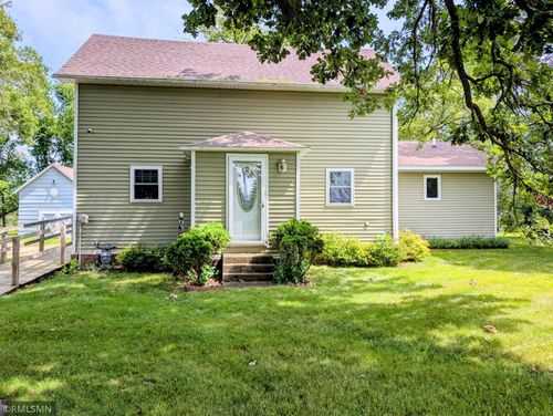 637 3rd Ave Nw, Eagle Bend, MN, 56446-8106 | Card Image