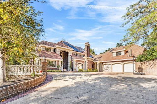 219 Valley Oaks Dr, Alamo, CA, 94507-2045 | Card Image