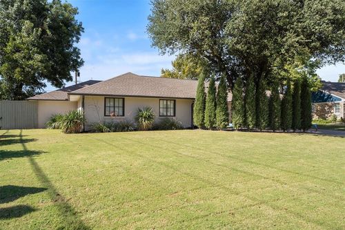 1600 Randel Road, Nichols Hills, OK, 73116 | Card Image