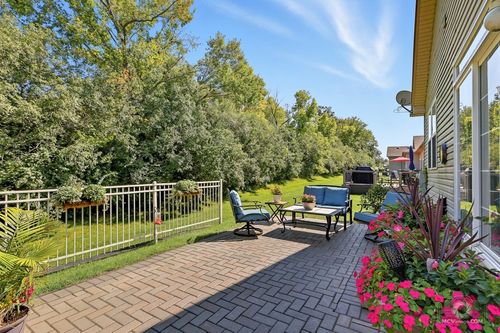 16937 Mendota Dr, Lockport, IL, 60441-4538 | Card Image