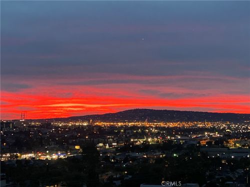 unit-304-2604 E 20th St, Signal Hill, CA, 90755-1064 | Card Image