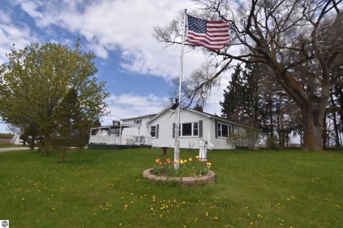 11663 N 11 Rd, Buckley, MI, 49620-9704 | Card Image