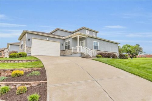 21923 W 116th Pl, Olathe, KS, 66061-6597 | Card Image