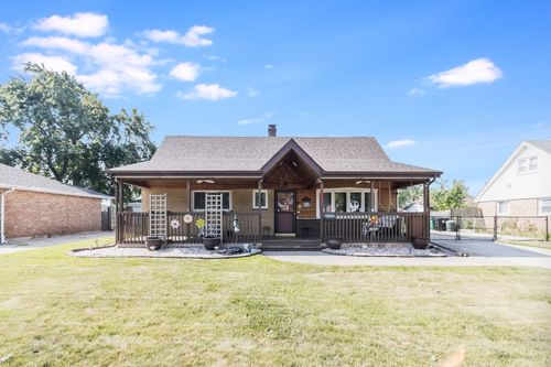 6941 Olympic Dr, Bridgeview, IL, 60455-2065 | Card Image