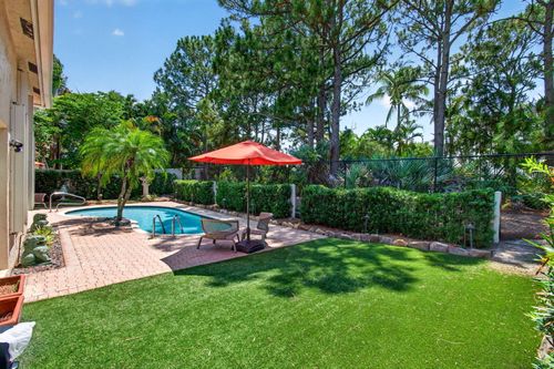 68 Lake Eden Dr, Boynton Beach, FL, 33435-8665 | Card Image