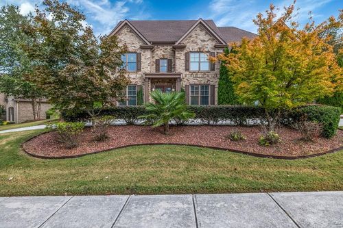 2372 Walkers Glen Ln, Buford, GA, 30519-9221 | Card Image