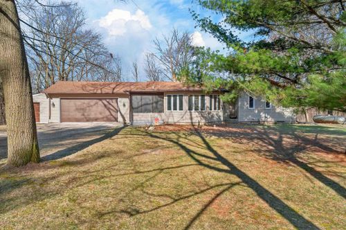 1809 250th St, Denver, IA, 50622-1043 | Card Image