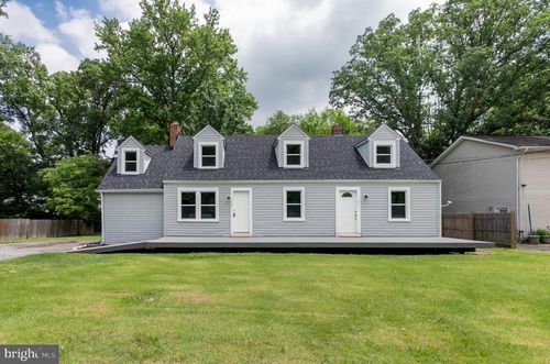 7409 Northern Ave, GLENN DALE, MD, 20769-9515 | Card Image