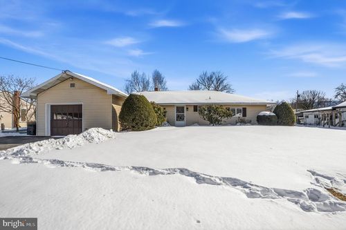 610 E Market St, Beavertown, PA, 17813-9782 | Card Image