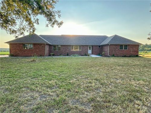 15360 Ks Highway 7, Centerville, KS, 66014-9007 | Card Image