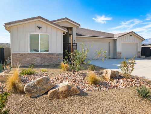 951 N Main St, La Verkin, UT, 84745-5116 | Card Image