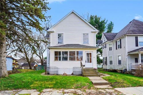 430 W Oxford St, Alliance, OH, 44601-2858 | Card Image