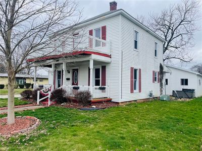 108 4th Street, House other with 4 bedrooms, 1 bathrooms and null parking in Altamont IL | Image 3