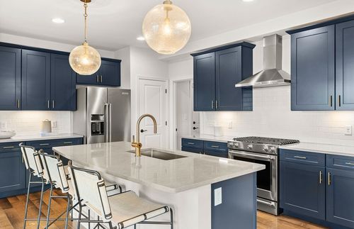 4-36 E Point Dr, Rumford, RI, 02916-3527 | Card Image