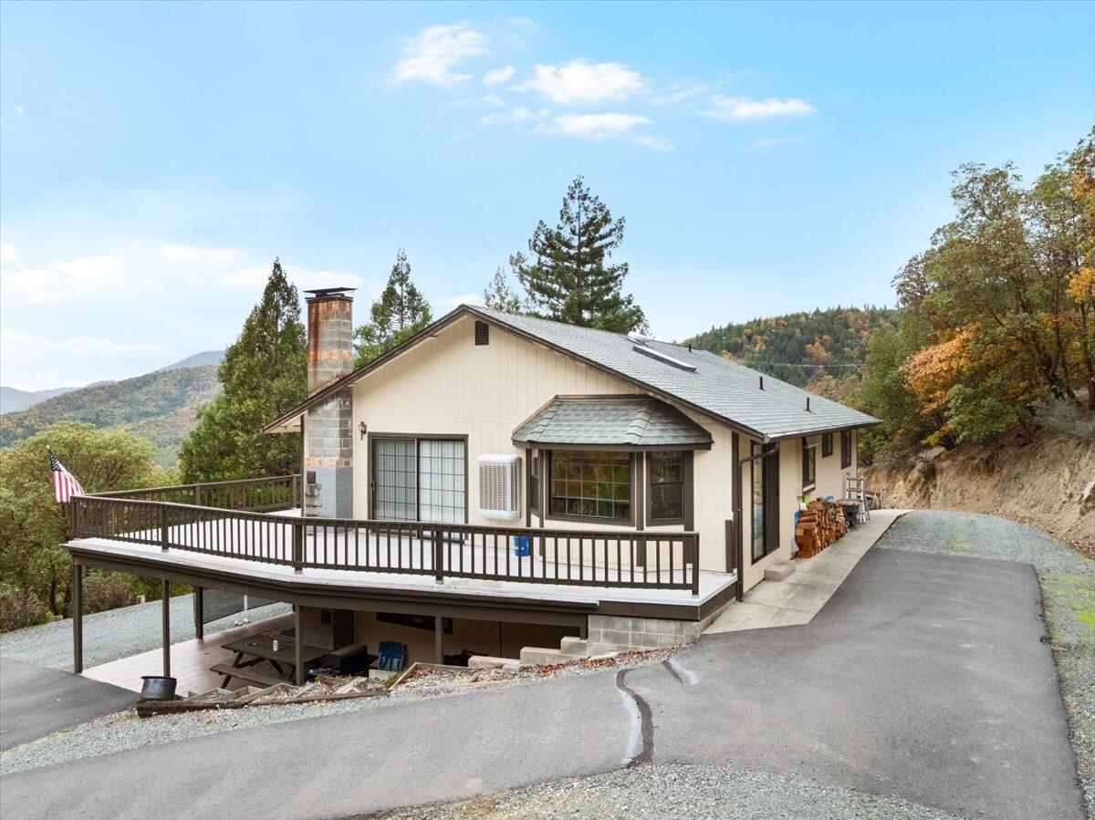 Residential in Rogue River 3