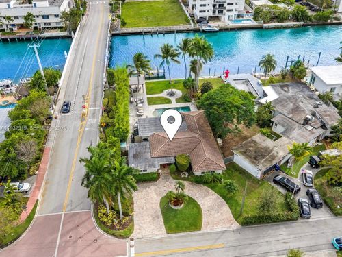 1000 S Shore Dr, Miami Beach, FL, 33141-2414 | Card Image