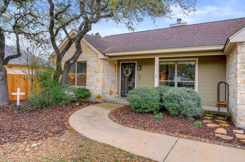 55 Champion Cir, Wimberley, TX, 78676-3326 | Card Image
