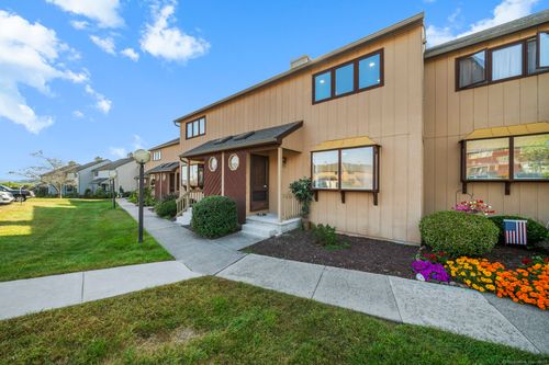 218-218 Skyview Dr, Cromwell, CT, 06416-1842 | Card Image