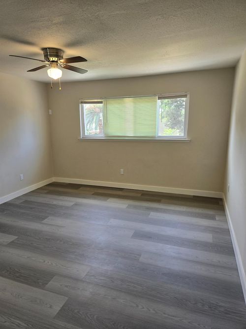 1-1036 N Sutter St, Stockton, CA, 95202-1134 | Card Image