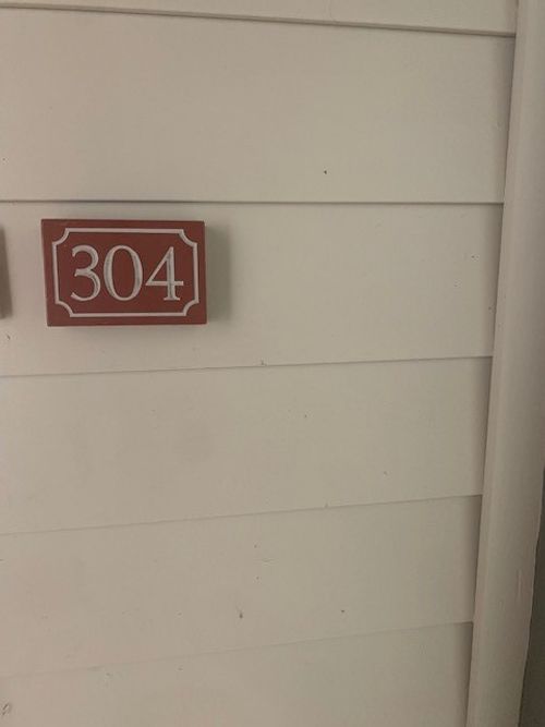 apt-304-2606 Rio Grande St, Austin, TX, 78705-4029 | Card Image