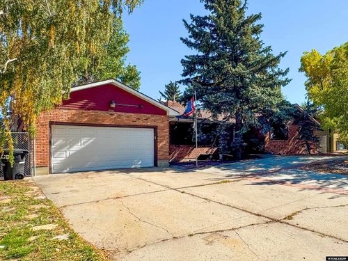 3823 S Poplar St, Casper, WY, 82601-5924 | Card Image