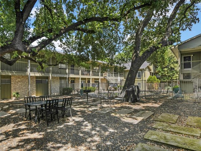 APT-112 - 2303 Side Dr, Condo with 1 bedrooms, 1 bathrooms and 1 parking in Austin TX | Image 20