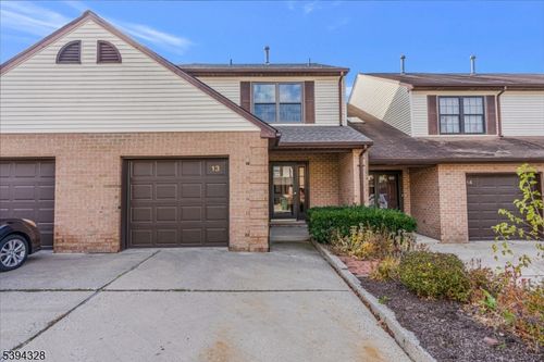 13 Jennifer Ct, LEBANON, NJ, 08833-2111 | Card Image