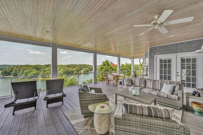 220 Village Lane (33) | Image 25