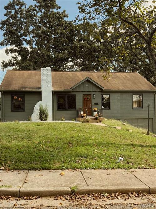 56 Rolla Gardens Dr, Rolla, MO, 65401-3980 | Card Image