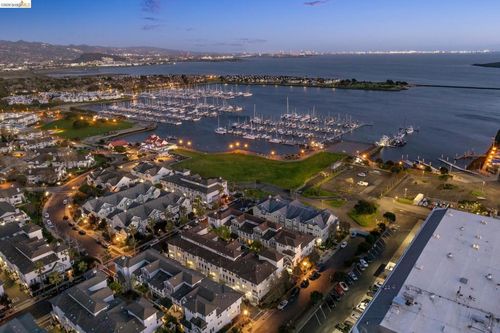 1753 Northshore Dr, Richmond, CA, 94804-2579 | Card Image