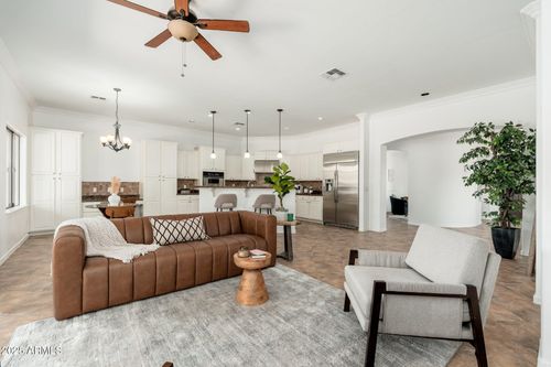 13034 W Krall Ct, Glendale, AZ, 85307-4509 | Card Image