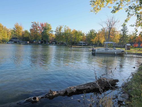 17131 Paradise Cove Rd, Alpena, MI, 49707-9118 | Card Image