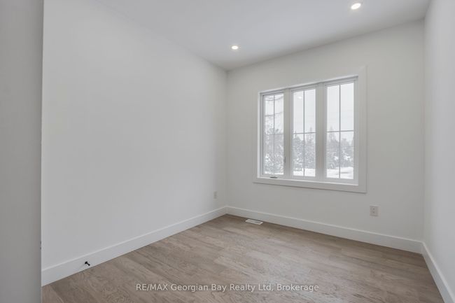 2244 Champlain Rd, House other with 3 bedrooms, 2 bathrooms and 6 parking in Tiny ON | Image 31