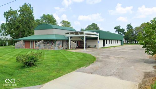 111 Aiken St, Hope, IN, 47246-9354 | Card Image