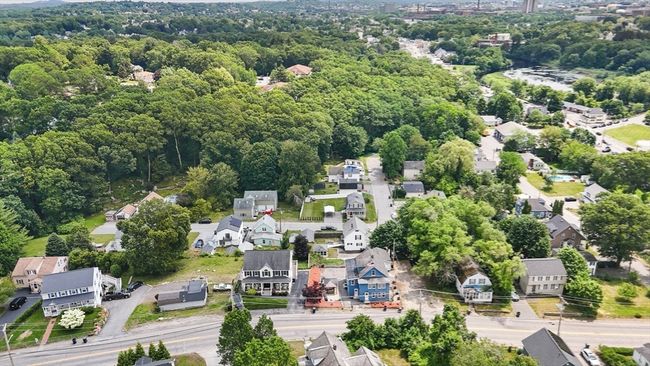39 Doyle Ave, House other with 2 bedrooms, 2 bathrooms and 4 parking in Dracut MA | Image 24
