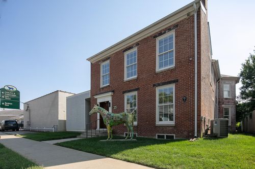 146 E Third St, Lexington, KY, 40508-1826 | Card Image