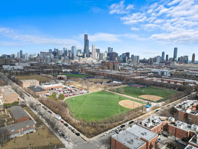 UNIT-109 - 1070 W 15 Th St, Condo with 2 bedrooms, 1 bathrooms and 1 parking in Chicago IL | Image 36