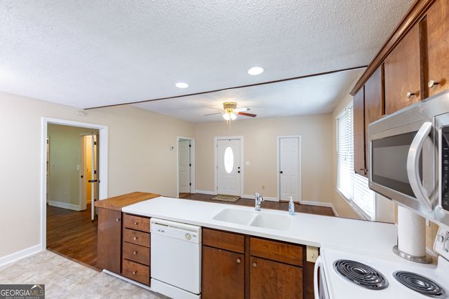 814 9 Th Ave, House other with 2 bedrooms, 2 bathrooms and null parking in Thomaston GA | Image 9