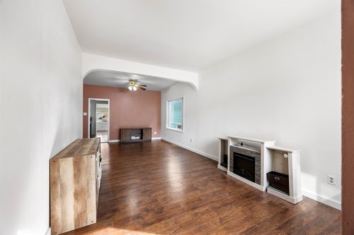 312 E 4th St, Anaconda, MT, 59711-3004 | Card Image