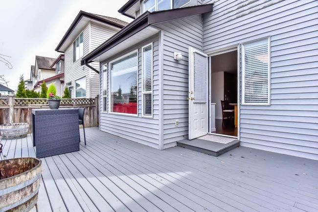 18461 66 A Avenue, House other with 4 bedrooms, 3 bathrooms and 1 parking in Surrey BC | Image 13